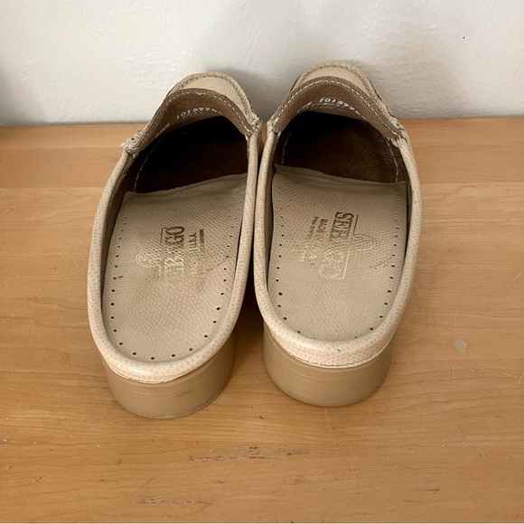 Sebago Leather Dan Clog Waxy Mule Loafers in Cream, size 8.5 - Picture 3 of 8